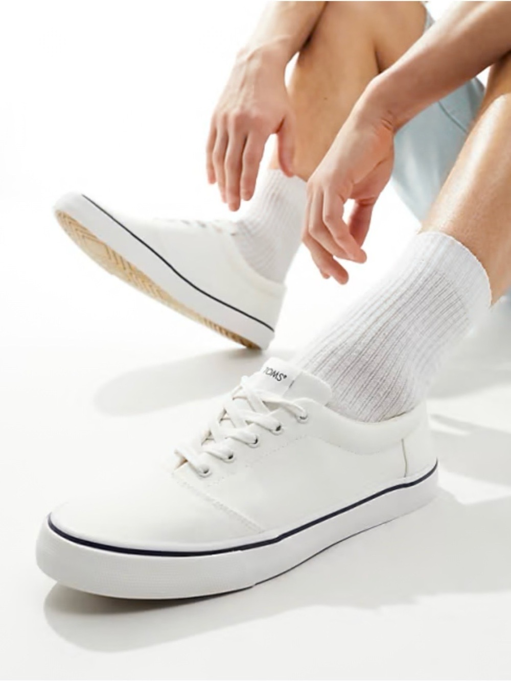 Toms Women’s Alpargata Fenix White Canvas Low-Top Sneakers with Navy Trim Size 9